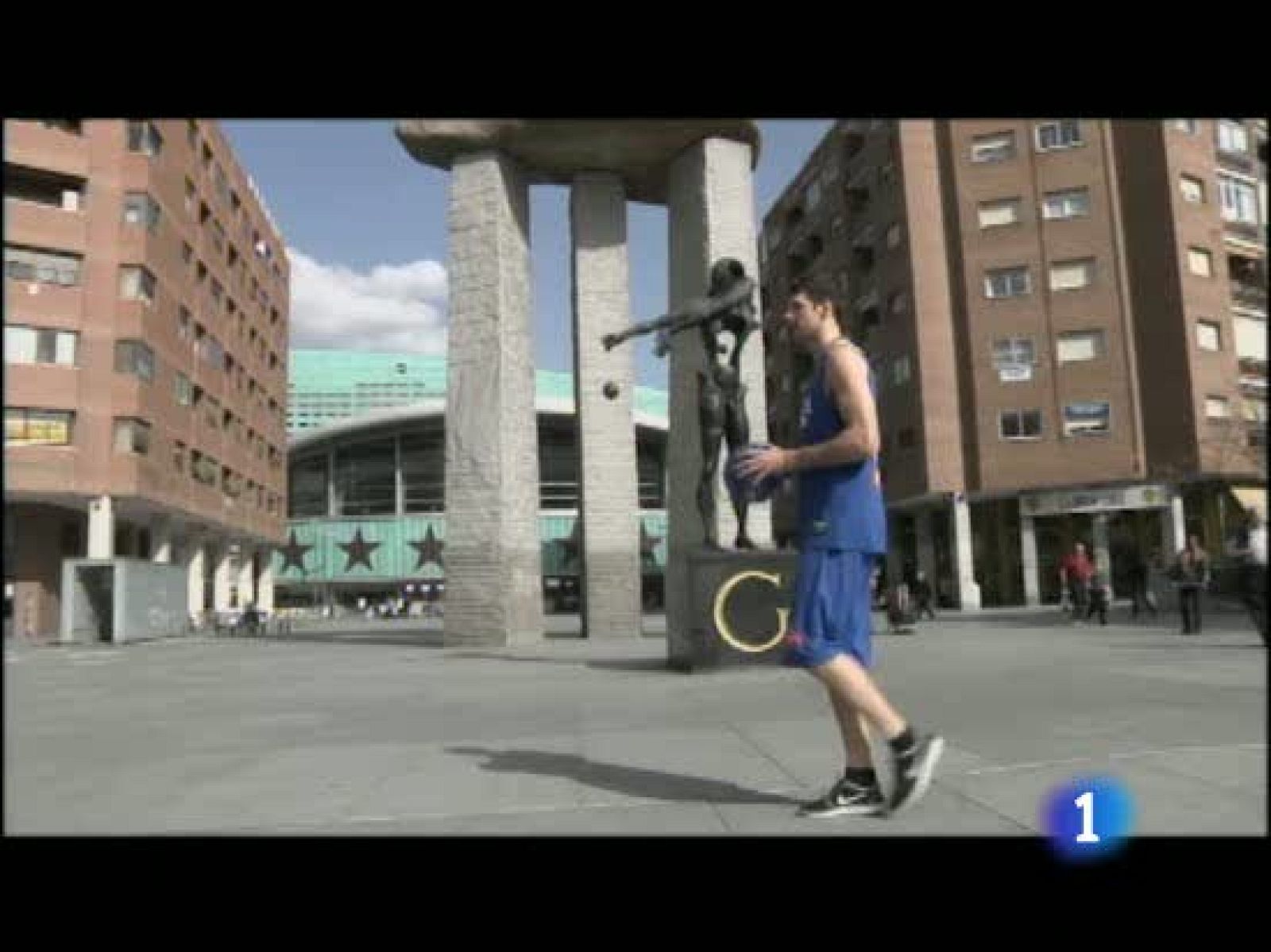 El Estudiantes regresa al centro