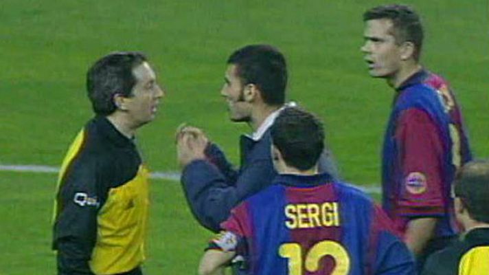 Deportes en el Archivo de RTVE - Temp. 00/01 El árbitro roba la victoria al Barça (2-2)