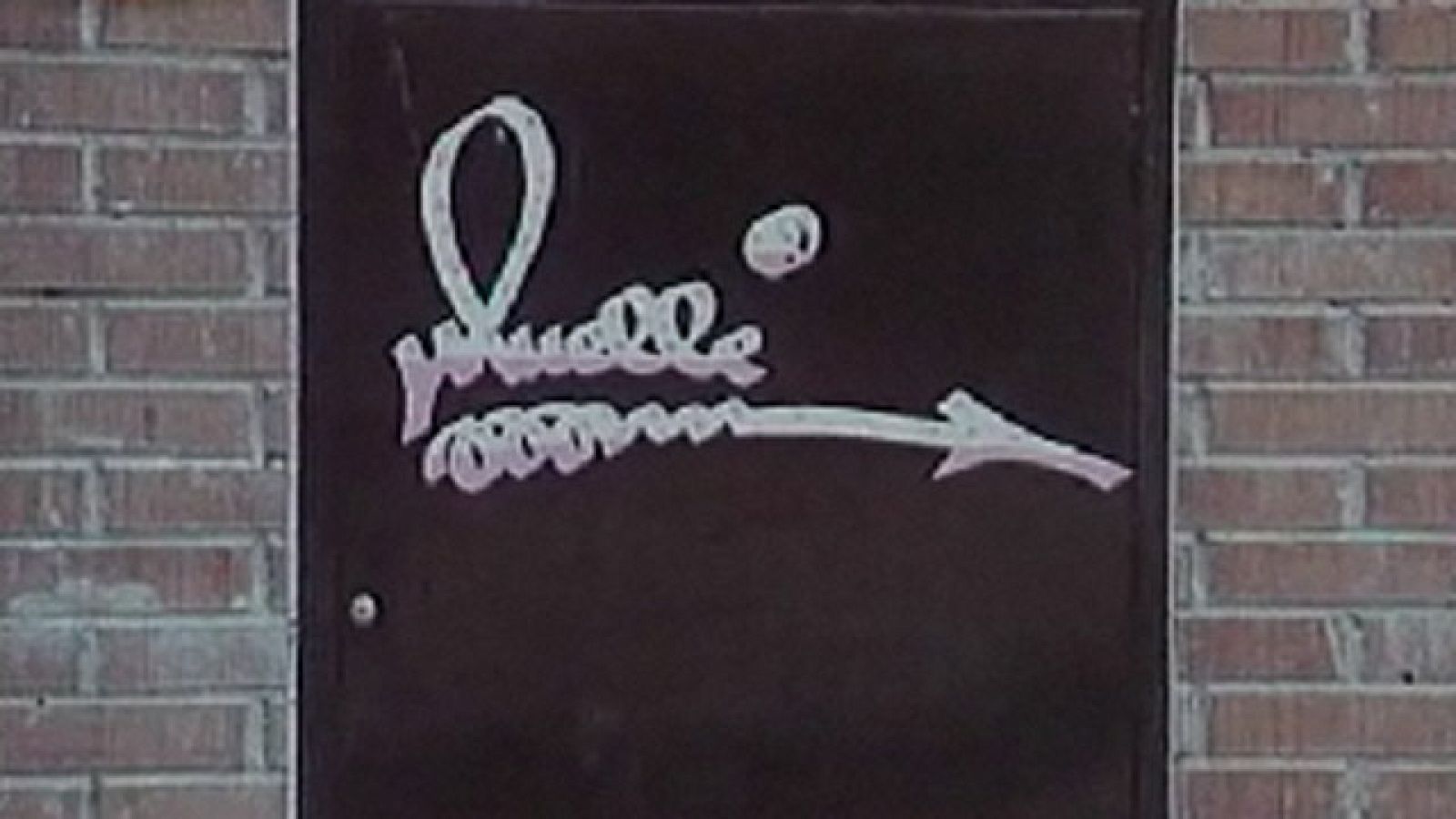 CrCrónicas urbanas - Mi firma en las paredes - Crónicas urbanas | Ver