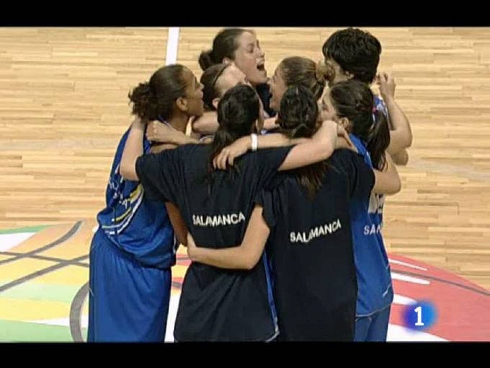 El Halcón Avenida ha superado (49 - 61) Ros Casares y jugará la final de la Euroliga femenina frente al Spartak de Moscú. Esta será la segunda final que dispute el conjunto salmantino, que en la antior ocasión quedó subcampeón.