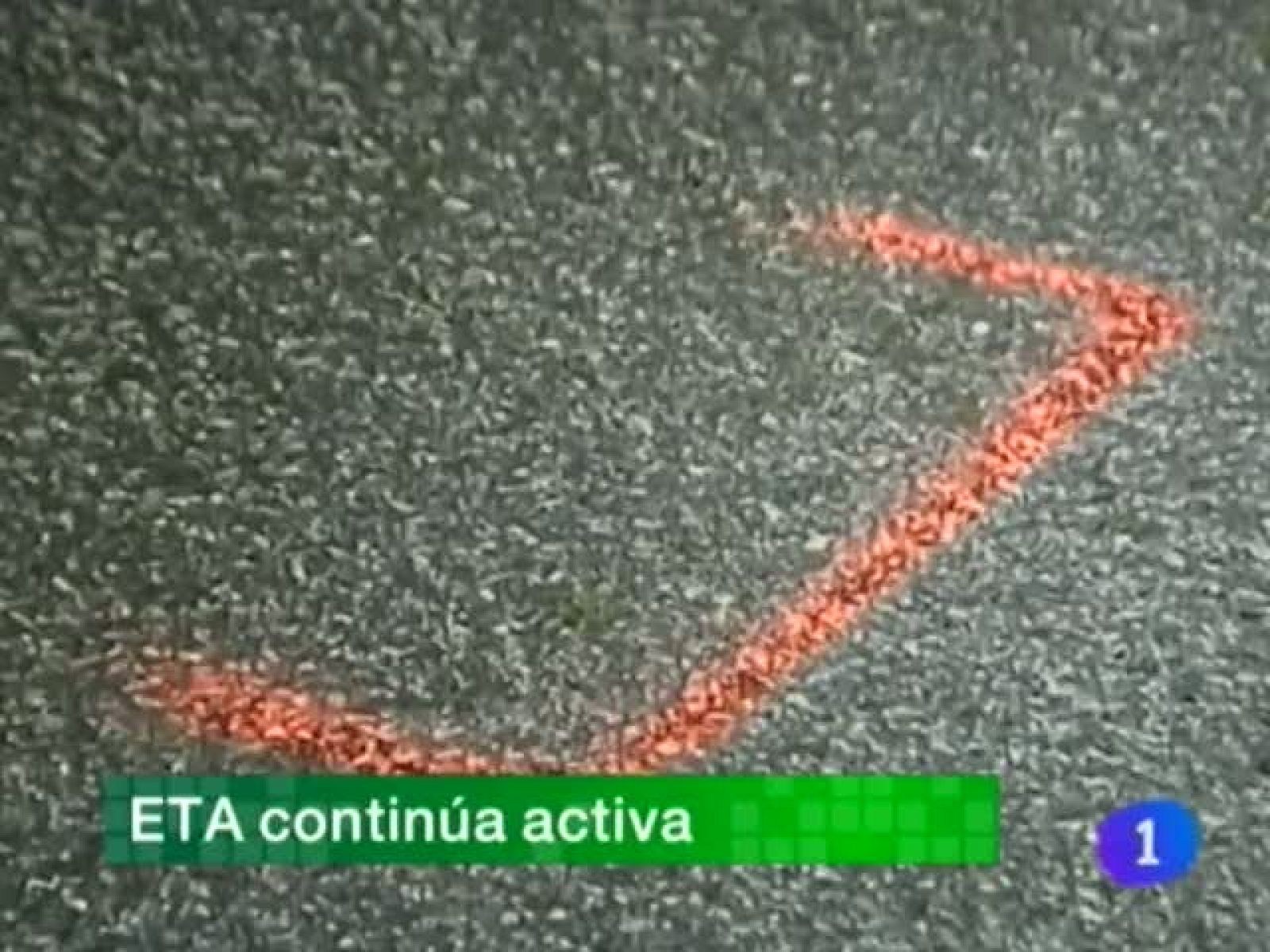  Rreacciones políticas a la detención de dos presuntos etarras en Francia donde protagonizaron un tiroteo. La ex pareja de Yanela Zaruma ha reconocido ante el juez haber sido su asesino. El programa de RNE "No es un día cualquiera" se emite desde Urdax. Triste derrota de Osasuna en Gijón. 