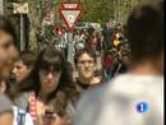 Telediario 1 - Los españoles y los idiomas