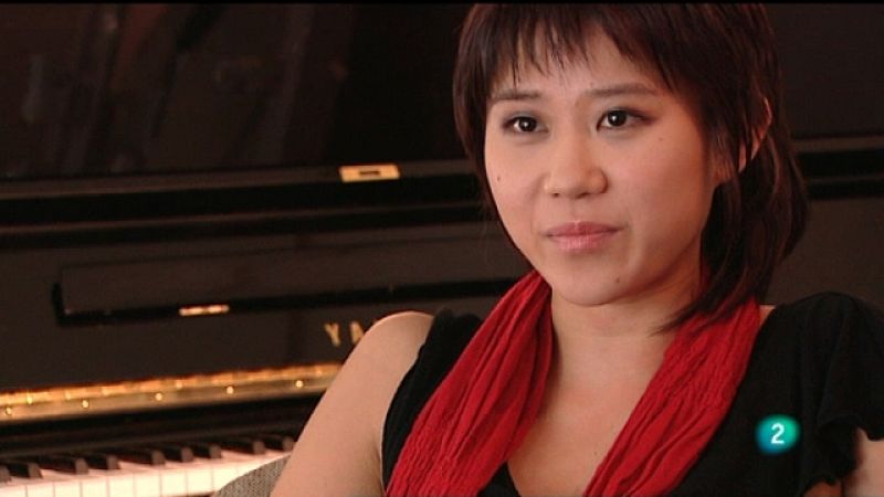 Programa de mano - Reportaje de la pianista china Yuja Wang. En el Liceu, "Cavallería rusticana" y "Pagliacci", con la sopranoÁngeles Blancas - Ver ahora