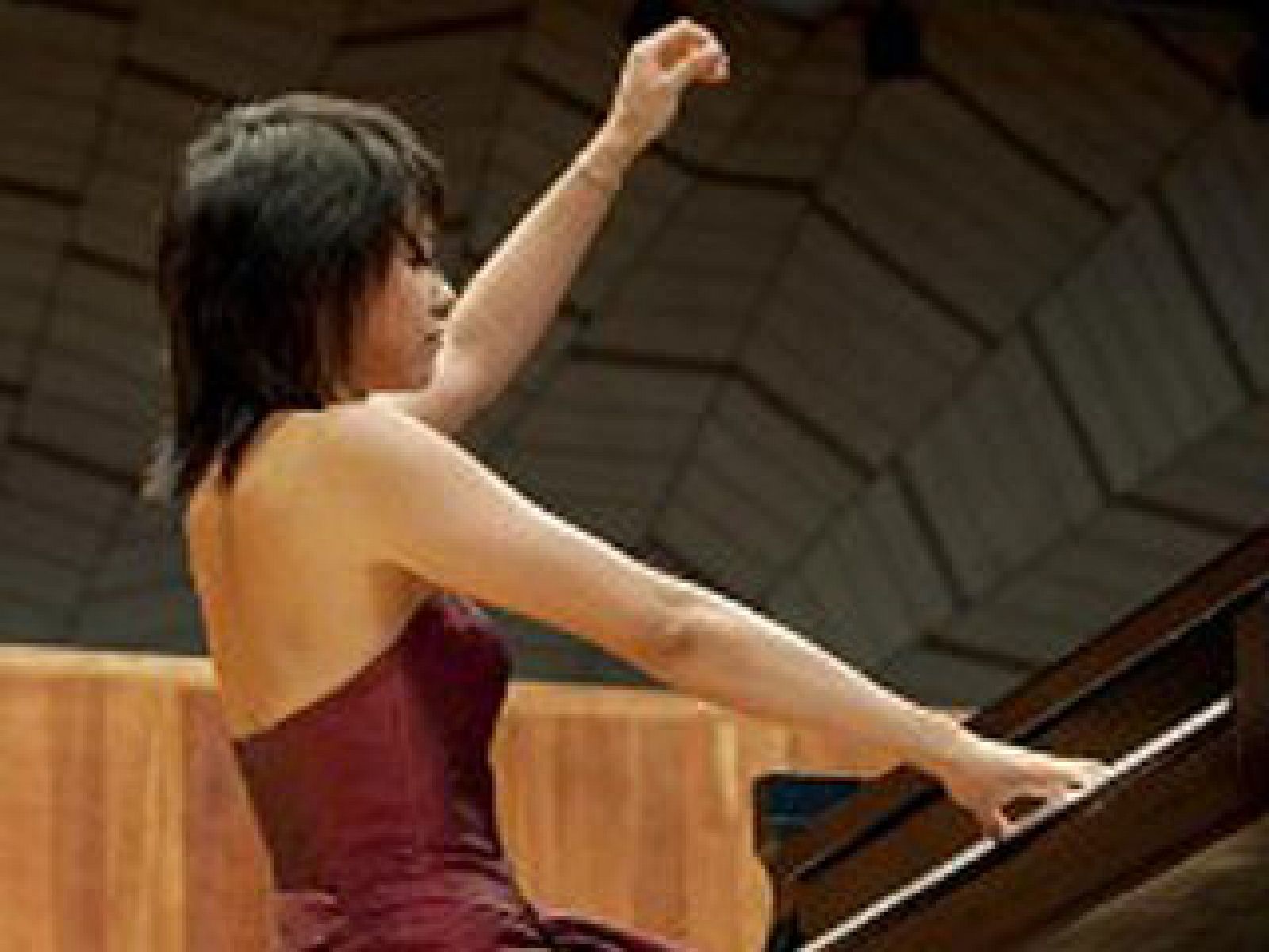 La pianista china Yuja Wang interpreta a Rachmaninov - RTVE.es