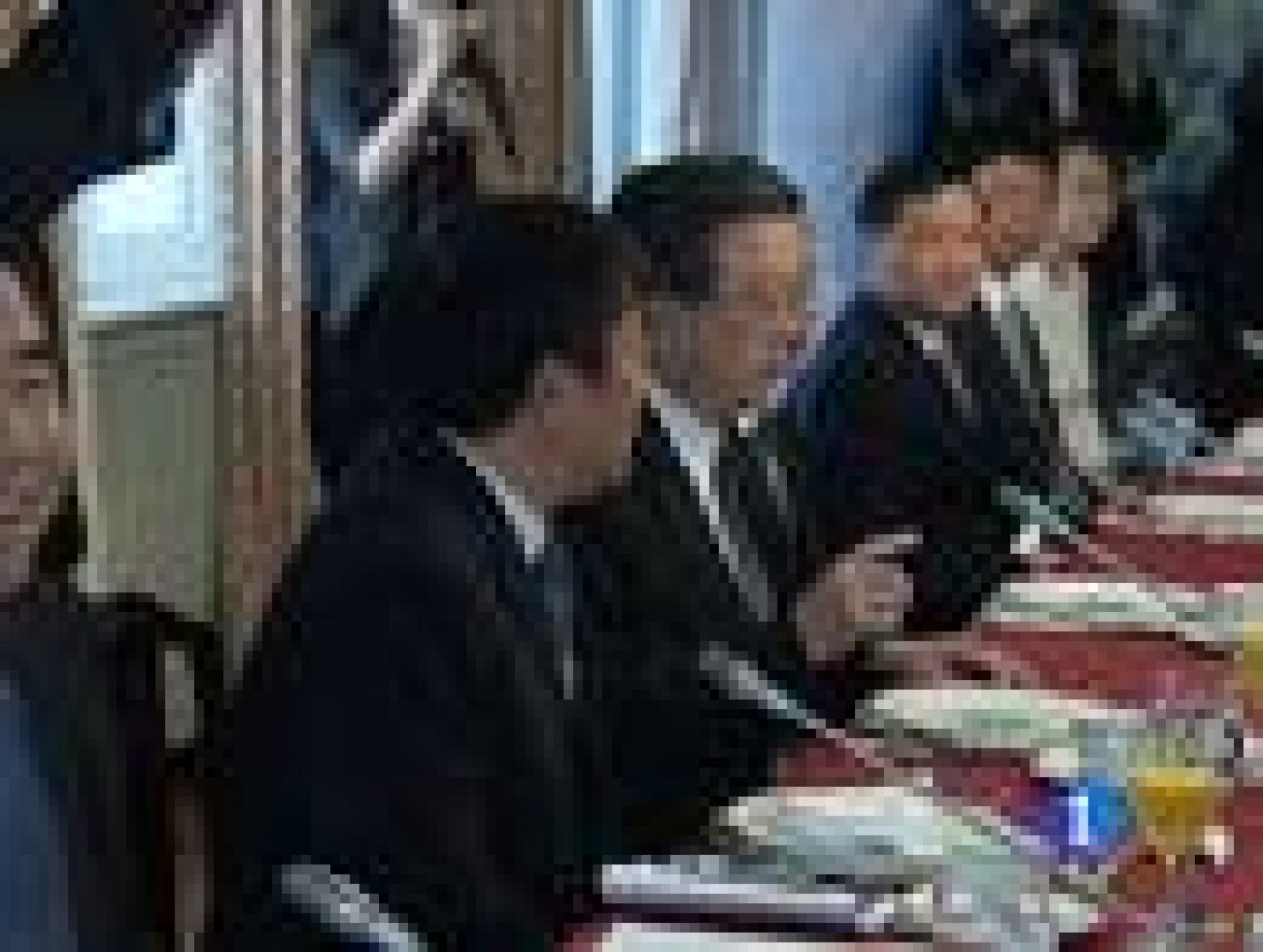 Zapatero descarta nuevos ajustes o recortes y apuesta por seguir las reformas