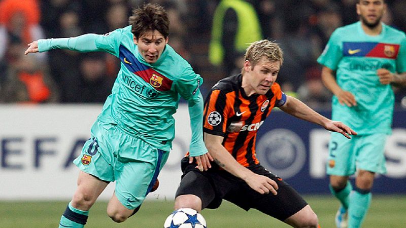 Los números de Messi siguen asombrando. Con su gol ante el Shakthar, el argentino se ha convertido en el máximo goleador en lo que llevamos de temporada con 48 tantos. Y eso que al 10 azulgrana le quedan por lo menos otros dos partidos de Champions, 