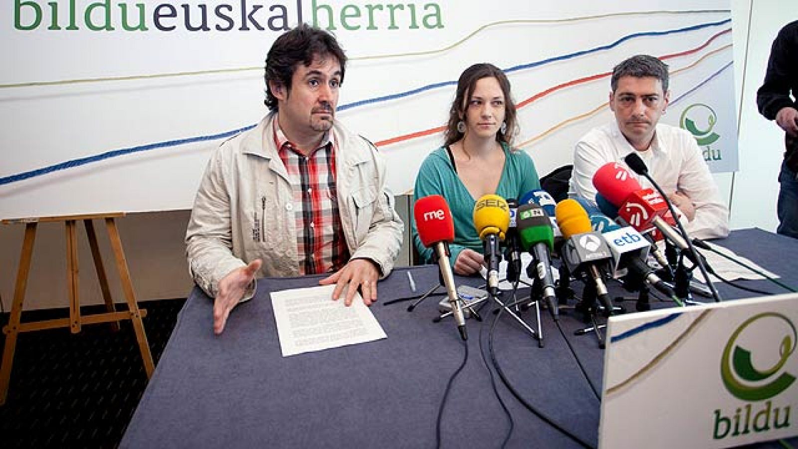 La izquierda abertzale insiste en marcar distancia con ETA y el Gobierno lo celebra