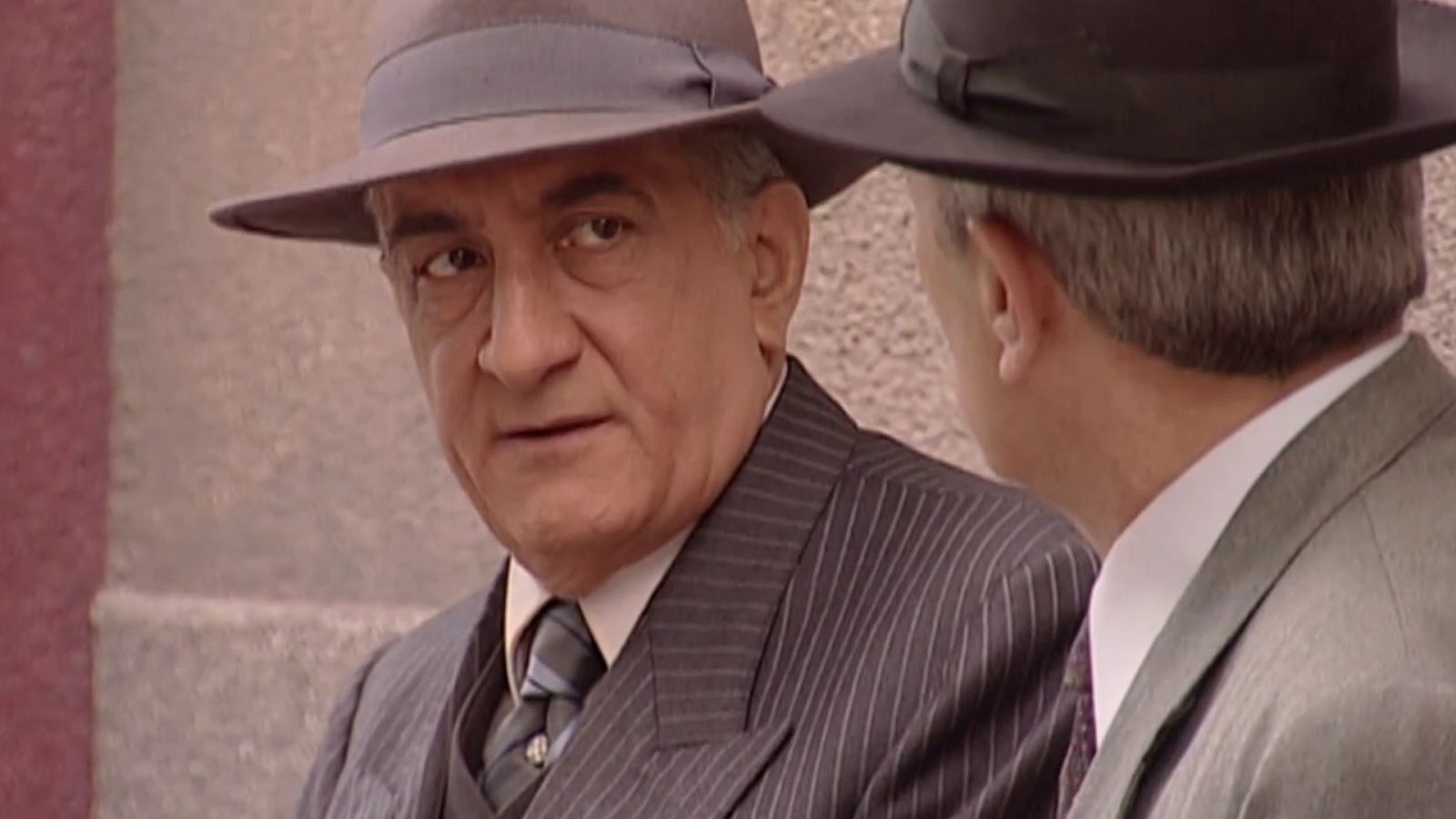 Amar en tiempos revueltos - T3 - Episodio 193 - Ver ahora