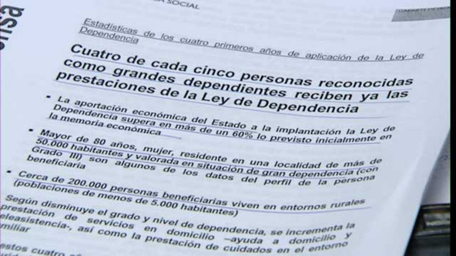 Cuatro de cada cinco personas que tienen un alto grado de dependencia reciben ayuda de la administración | Ver
