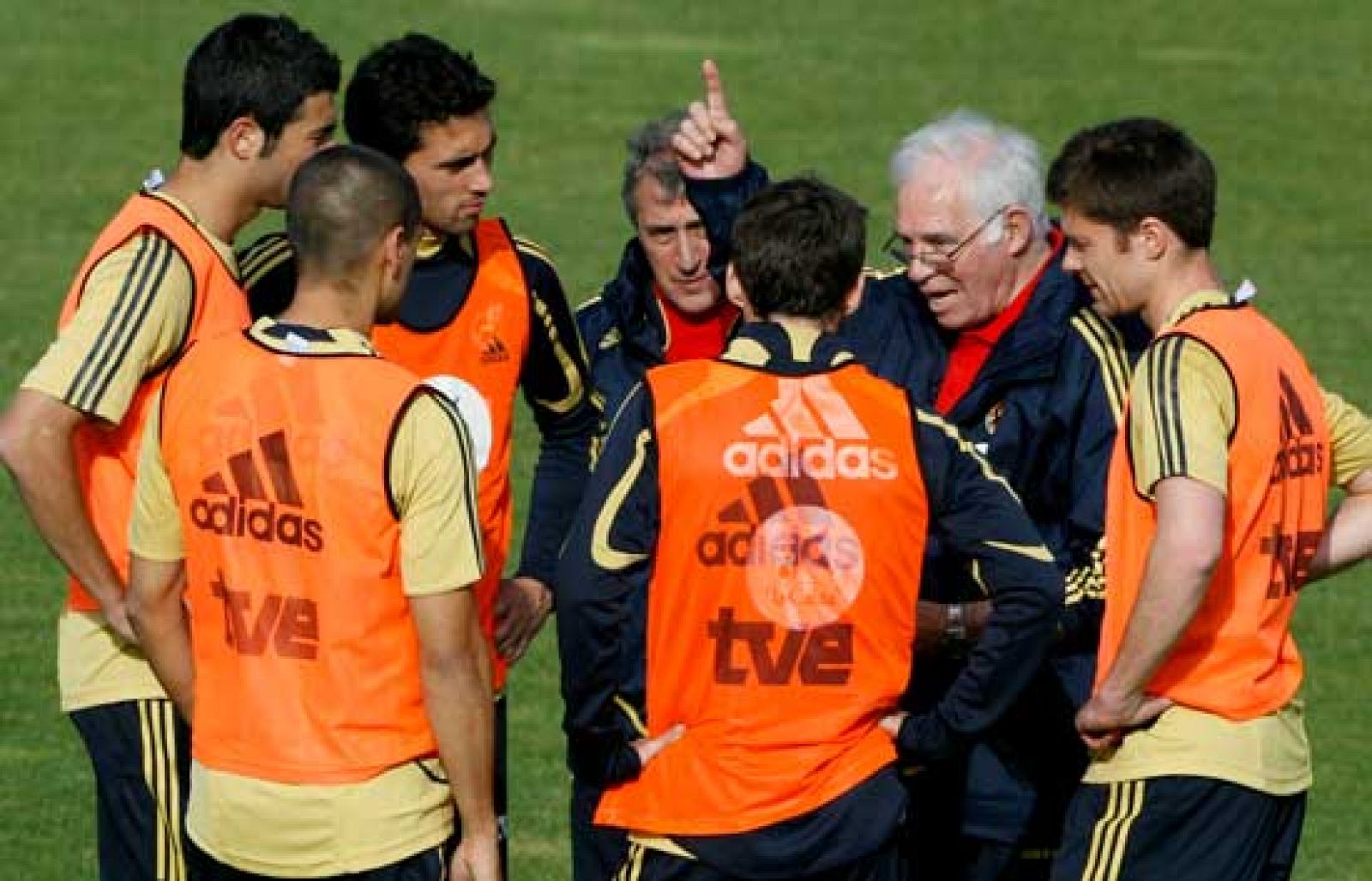 Luis Aragonés tiene casi perfilado su equipo.
