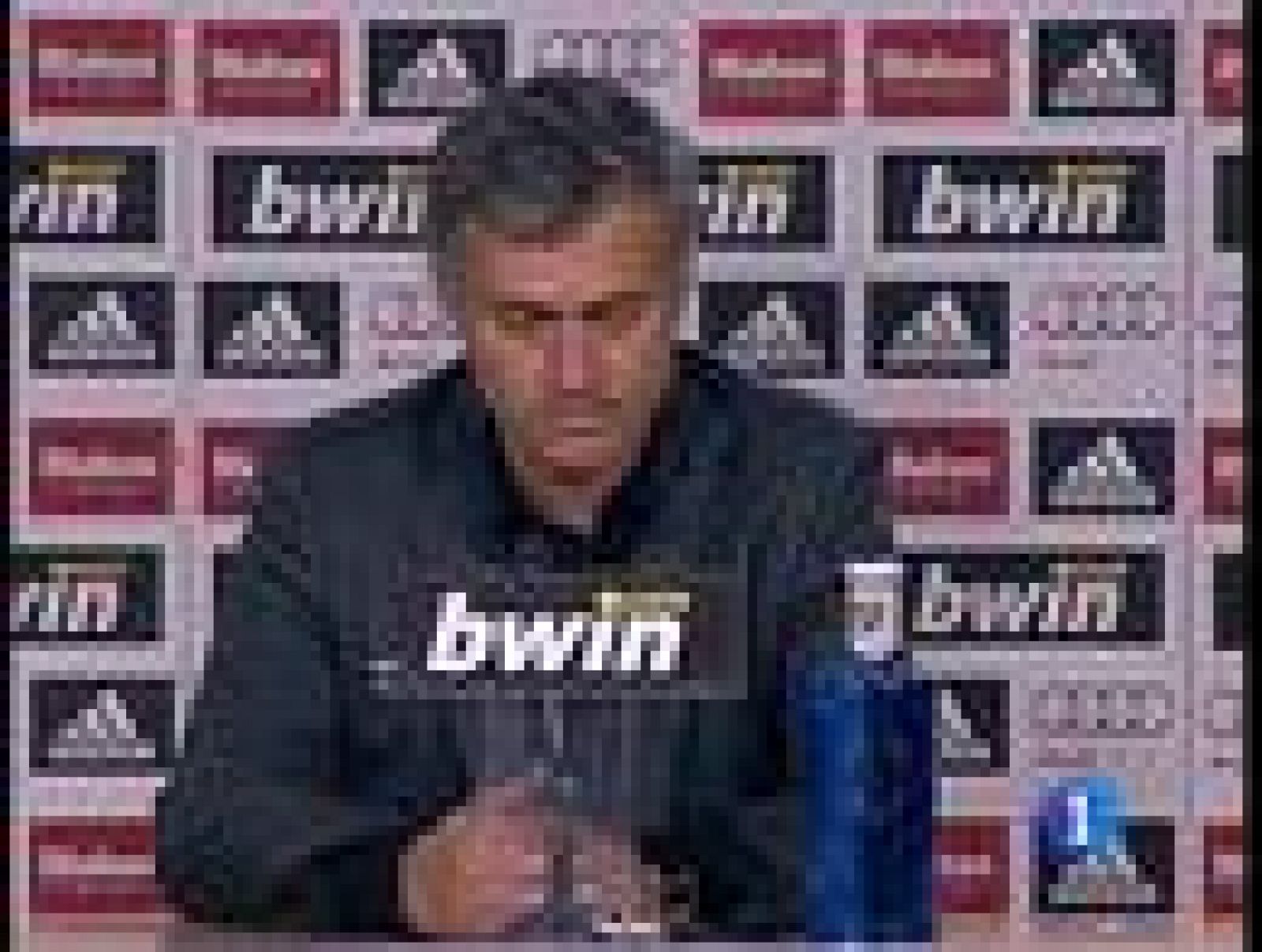 Telediario 1: Mou y su pique con la prensa | RTVE Play