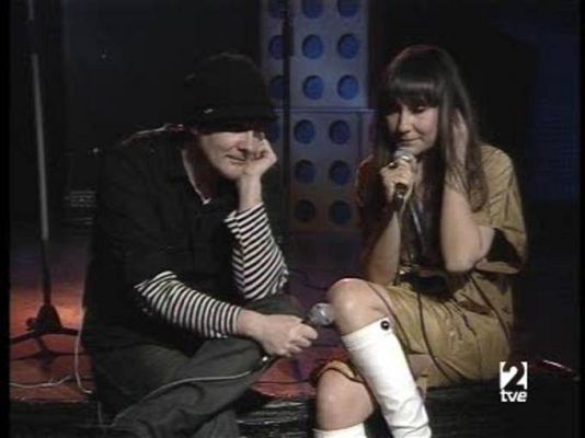 La 2 Noticias - Concierto en directo de Amaral