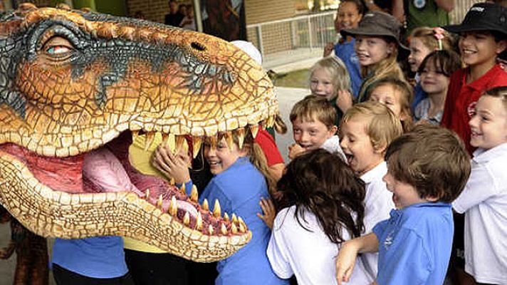 On Off - Los dinosaurios vuelven a la tierra