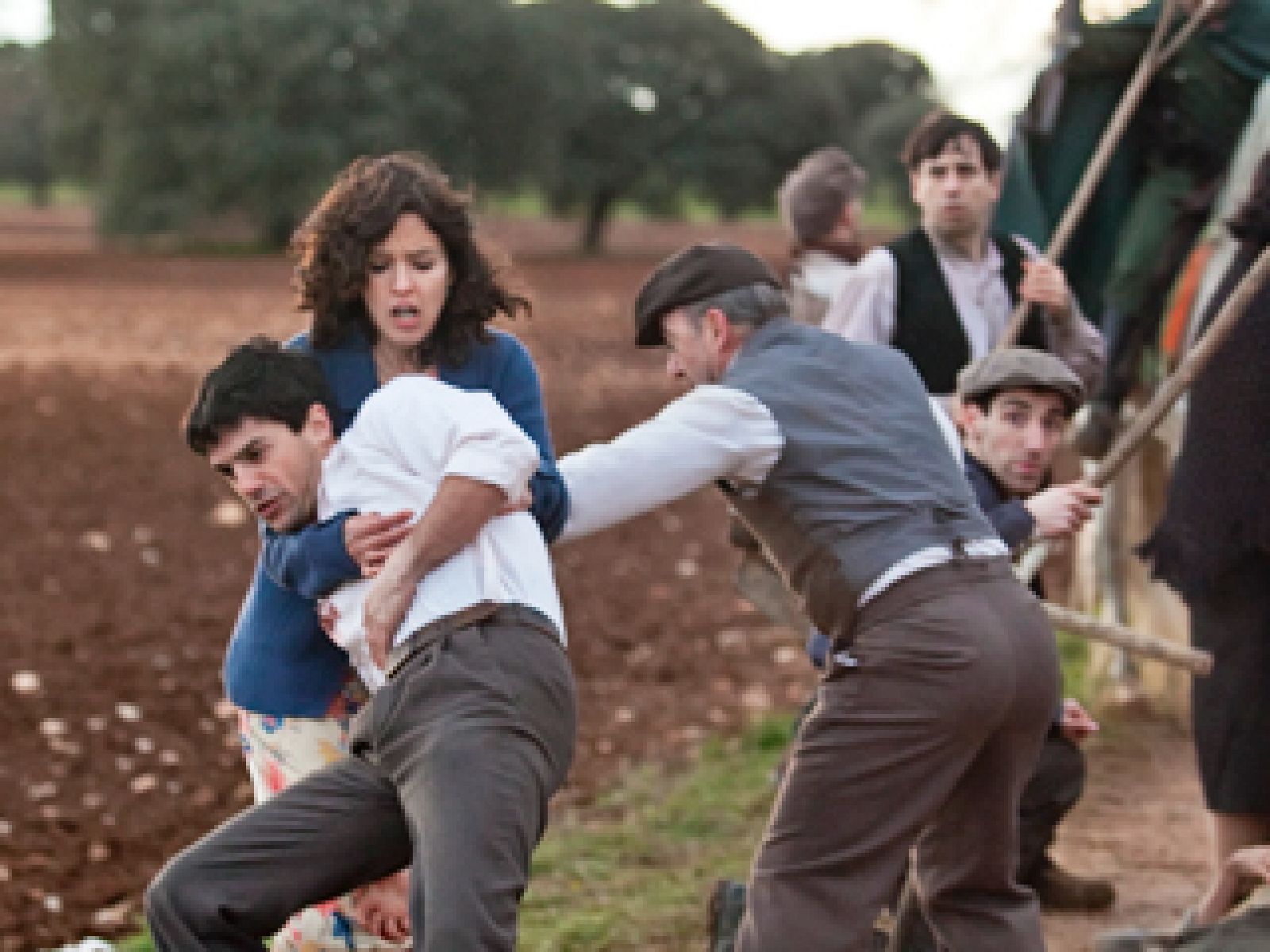 14 de abril. La República - Minuto de oro Capítulo 13 - 14 de abril. La República | Ver