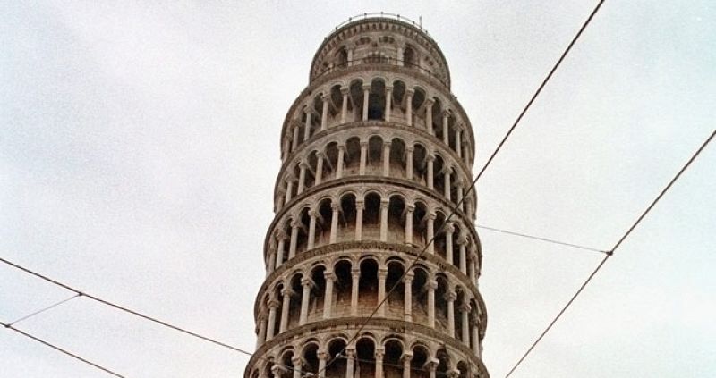 La Torre de Pisa se queda quieta