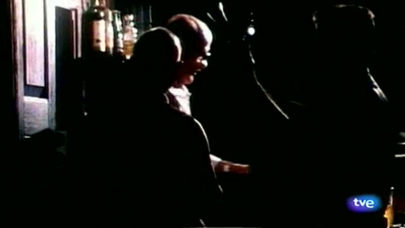 Tenderete - 09/04/11- Escuela de Música y Danza de Mogán + Parranda de La Aldea, desde Arguineguín - Tenderete | Ver