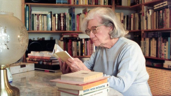 Informativo 24h - Rueda de prensa de Ana María Matute en la Biblioteca Nacional