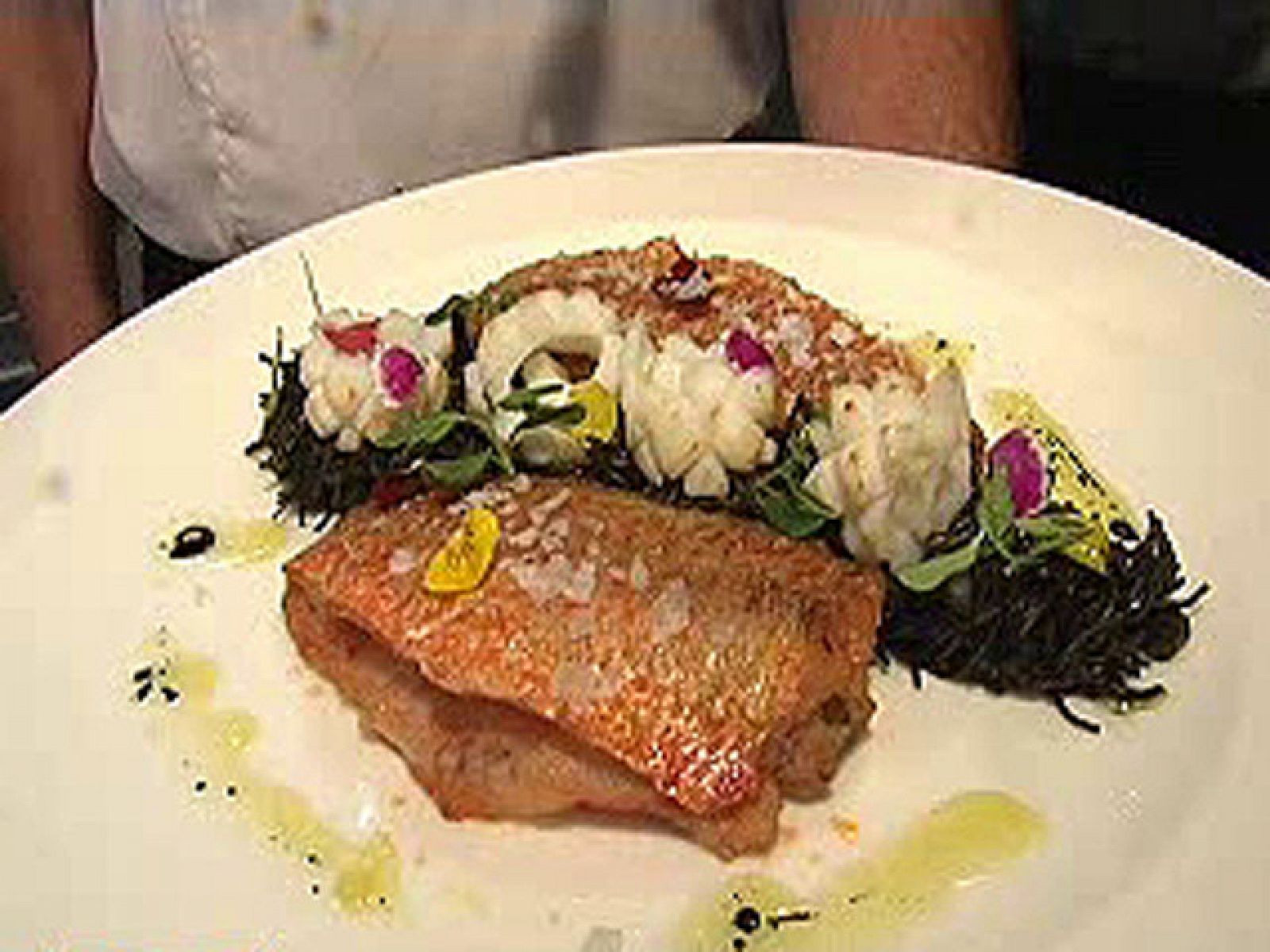 España Directo - Salmonete con fideuá