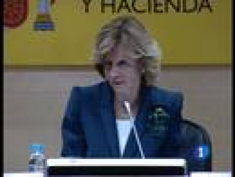 La ministra de Economía y vicepresidenta económica del Gobierno, Elena Salgado, ha señalado que "no se dan las circunstancias" para que las comuniades autónomas reciban el Fondo de Competitividad por adelantado. 