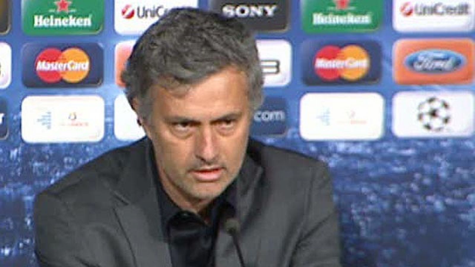 Sin programa: Rueda de prensa íntegra de Mourinho | RTVE Play