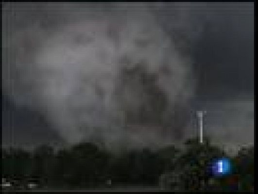 200 muertos por tornados en EE.UU.