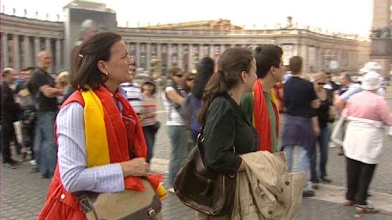 Los peregrinos se dirigen a Roma para asistir a la beatificación de Juan Pablo II