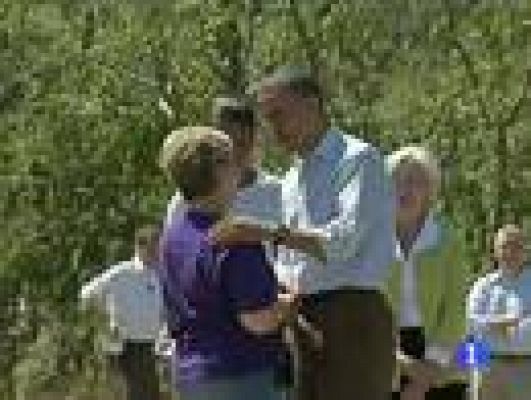 Telediario 1 - Obama visita el estado de Alabama