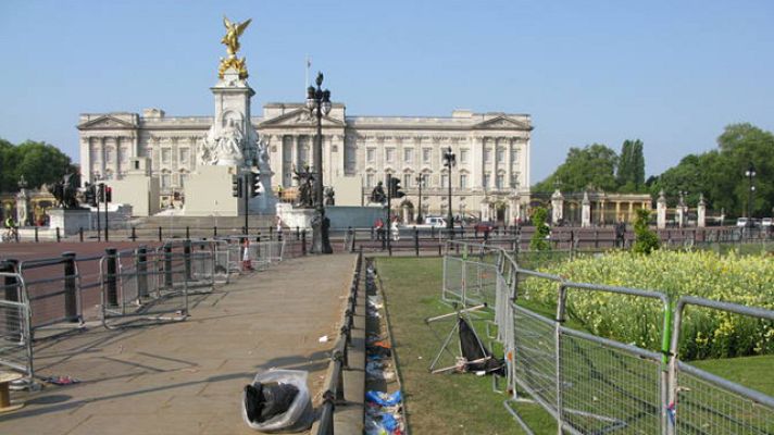  - ¿Dónde será la luna de miel?