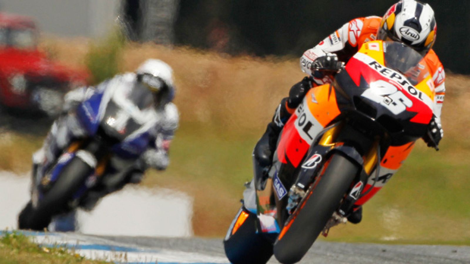 Pedrosa se ha impuesto en el GP de Portugal tras realizar un 'carrerón' e imponerse a Jorge Lorenzo, actual líder del Mundial.