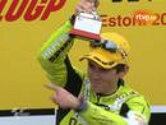  - Bradl gana en Moto2 y Terol en 125