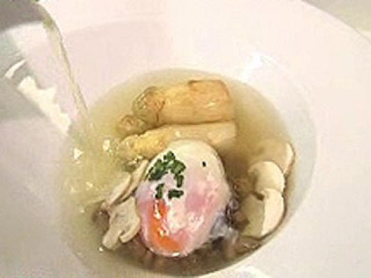 RTVE Cocina - Sopa de espárragos con huevo