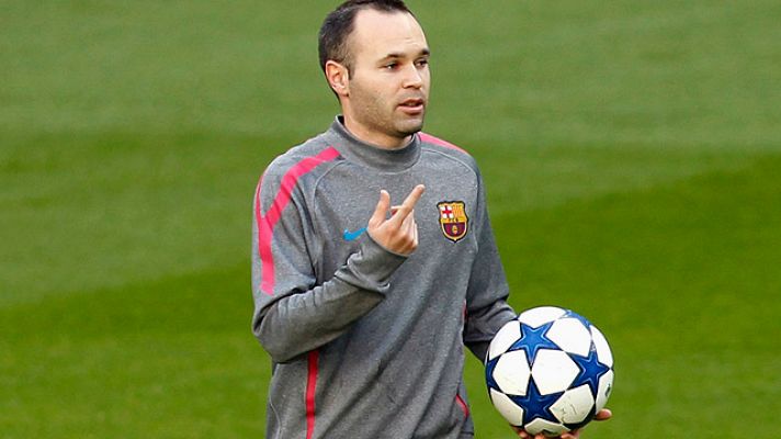 Telediario 1 - Iniesta vuelve al once de Guardiola