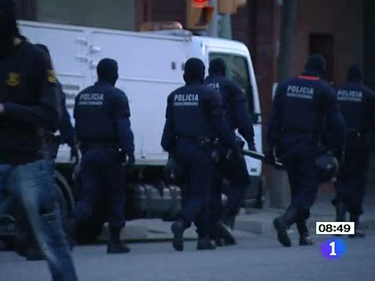 Telediario 1 - Detienen a 60 personas en una operación contra el robo de cobre en Cataluña