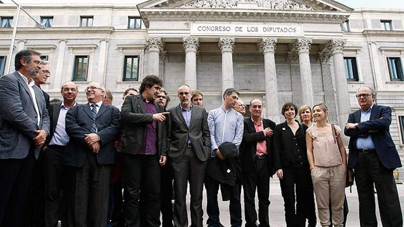 Bildu confía en que el TC dé el visto bueno a sus listas electorales