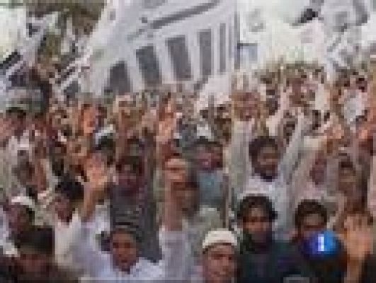 Telediario 1 - Telediario 2 en 4' - 03/05/11