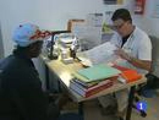 Telediario 1 - Los inmigrantes representan sólo el 5% del gasto sanitario en España