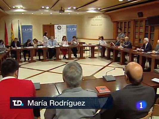 Telediario 1 - Los periodistas, preocupados por las presiones políticas durante la campaña