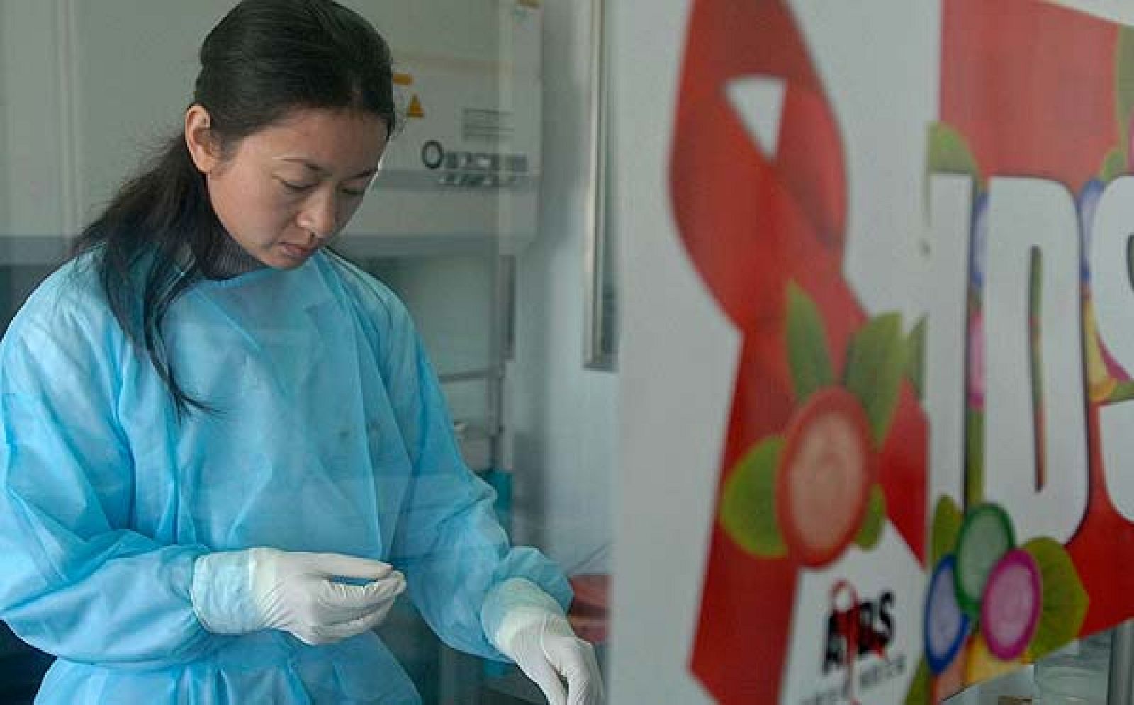 Se cumplen 25 años del descubrimiento del virus del SIDA. | Ver