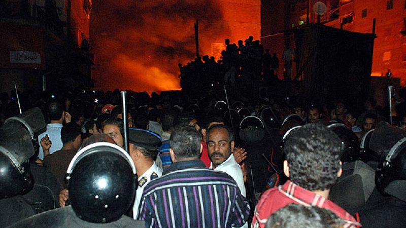  Siguen los enfrentamientos en Egipto entre salafistas y cristianos coptos