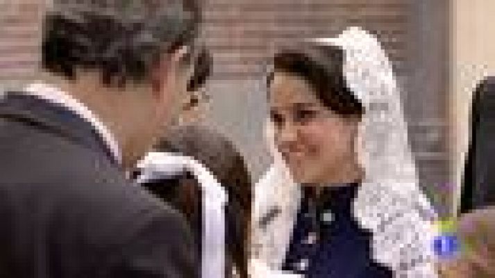 Amar en tiempos revueltos - Chelo, encantada con su ahija