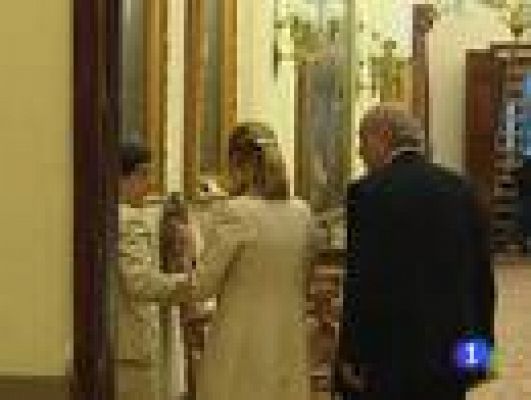 Telediario 1 - CiU y PP reclaman al Gobierno