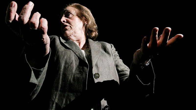 Despues de 17 años como Presidenta del Rayo Vallecano, Teresa Rivero se despidió ayer de los medios de comunicación. Fue en una Conferencia de prensa donde explicó los motivos por los que la familia Ruiz Mateos dejaba el club. Teresa Rivero dijo que,