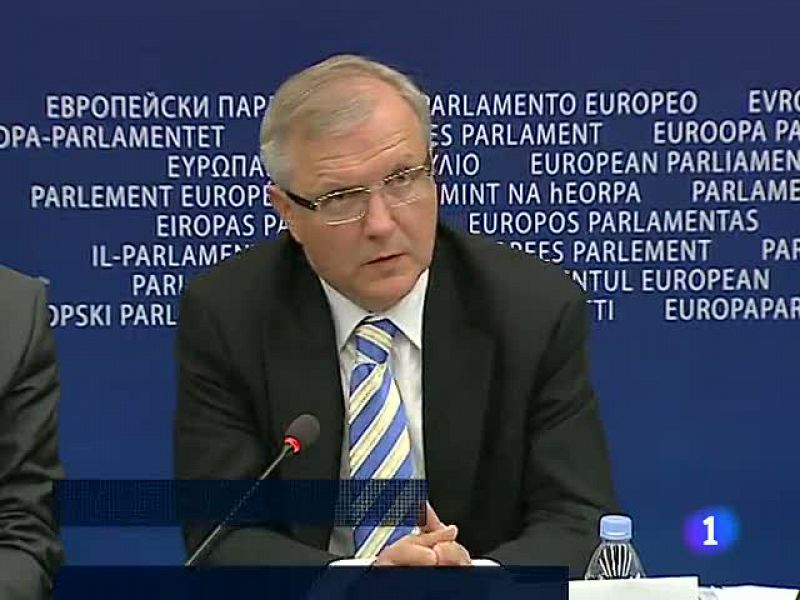 La Comisión Europea descarta la "reestructuración" de la deuda griega. El comisario de Asuntos Económicos, Olli Rehn, ha señalado que la UE necesita tiempo antes de dar cifras sobre la refinanciación que se pondrá en marcha para Grecia