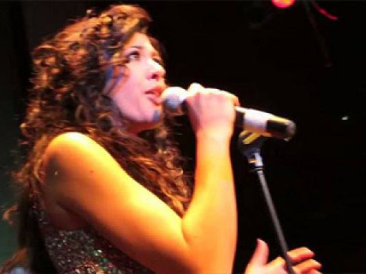 Eurovisión - Lucía Pérez canta "Vuelve conmigo"