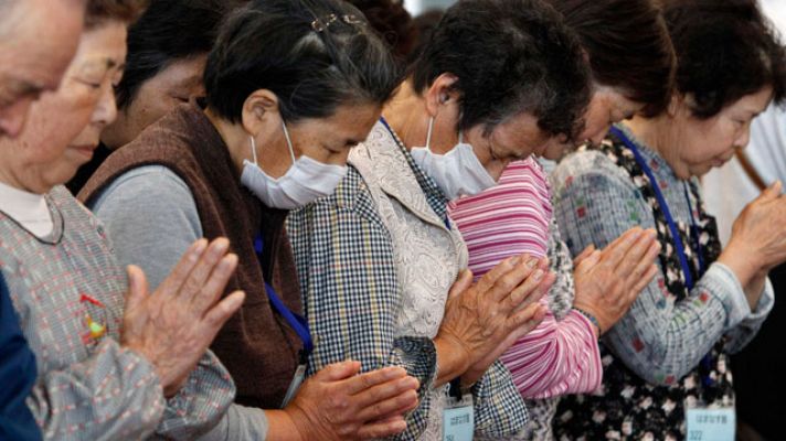 El primer ministro de Japón anuncia un cambio en su política energética dos meses después del terremoto