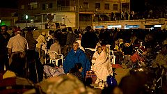 Miles de personas pasan la noche en las calles de Lorca tras el doble seísmo