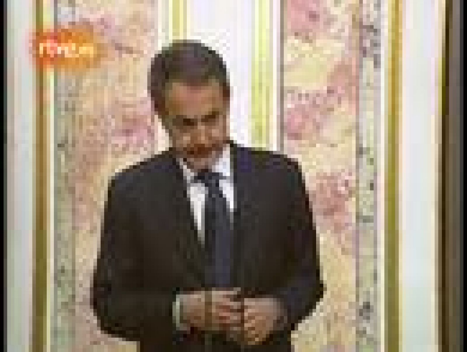 Zapatero promete no "regatear" medios en la reconstrucción de Lorca | Ver