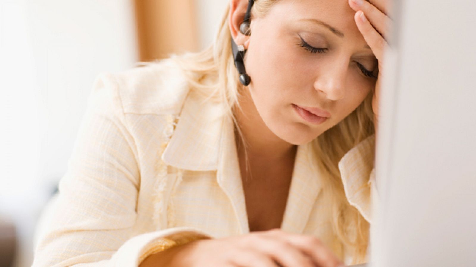 Saber vivir - Dolor y cansancio todo el día -12/05/11