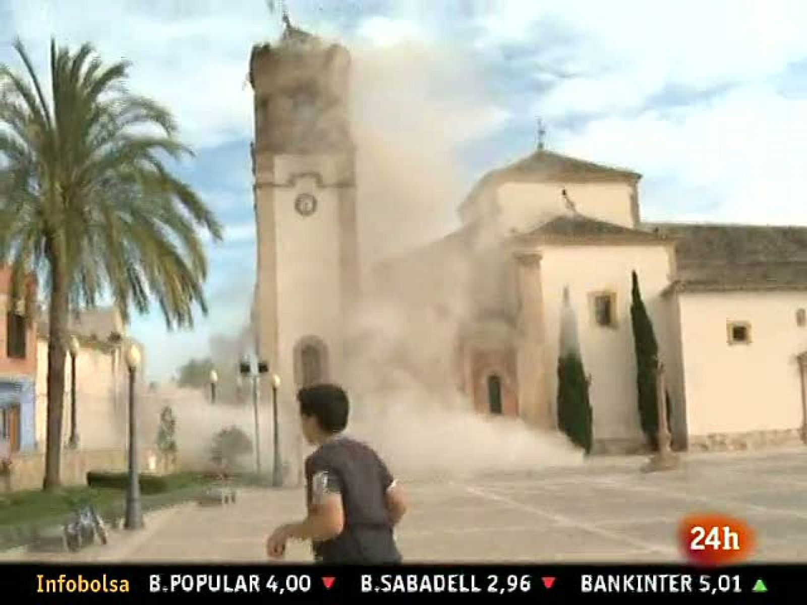 Caída del campanario de la Parroquia de San Diego