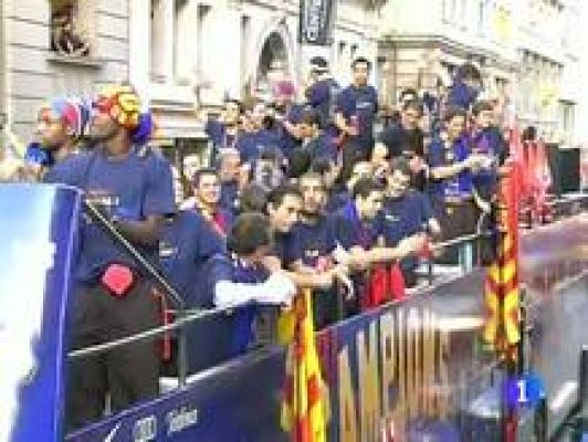 Telediario 1 - La 'rúa de los campeones'